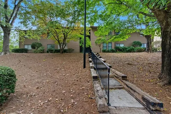 708 Parkaire Crossing, Marietta, GA 30068