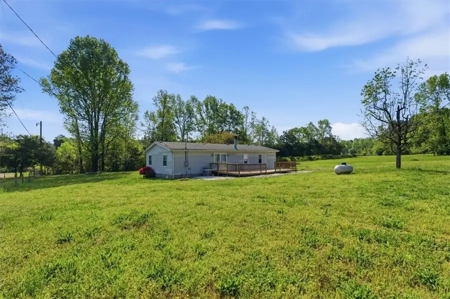 235 Kirk Road Nw, White, GA 30184 - #3