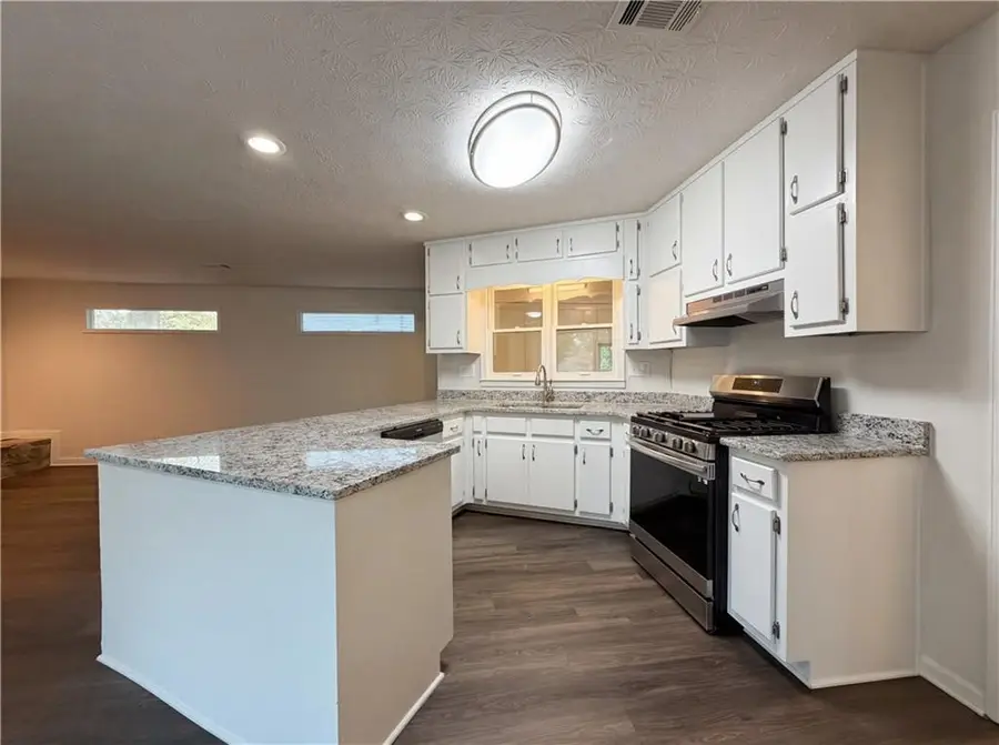 1430 Stoneleigh Hill Road, Lithonia, GA 30058 - #2