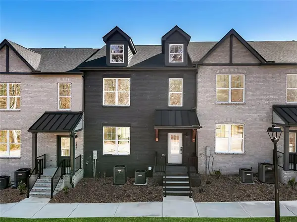 634 Oakleaf Grove Lane, Sugar Hill, GA 30518