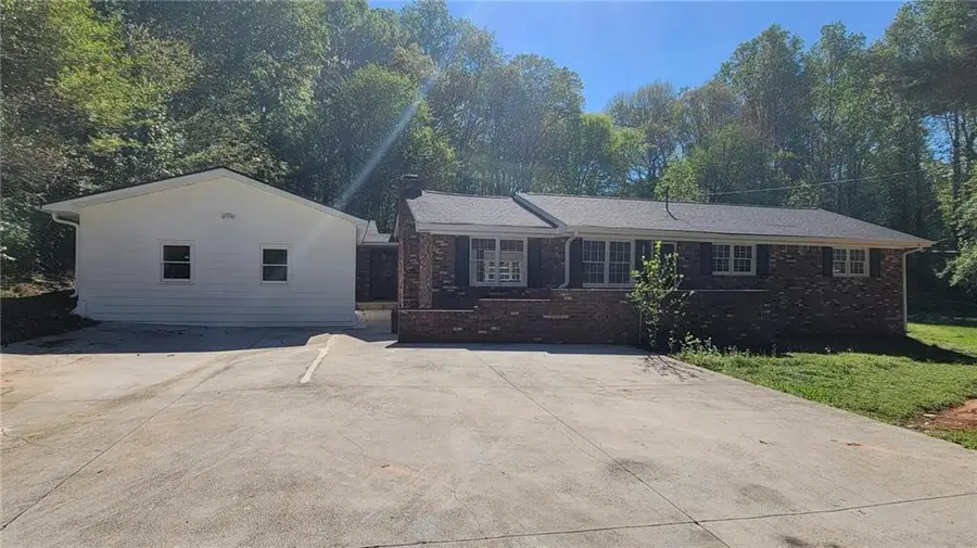 5686 Woodland Drive, Acworth, GA 30102 - #2