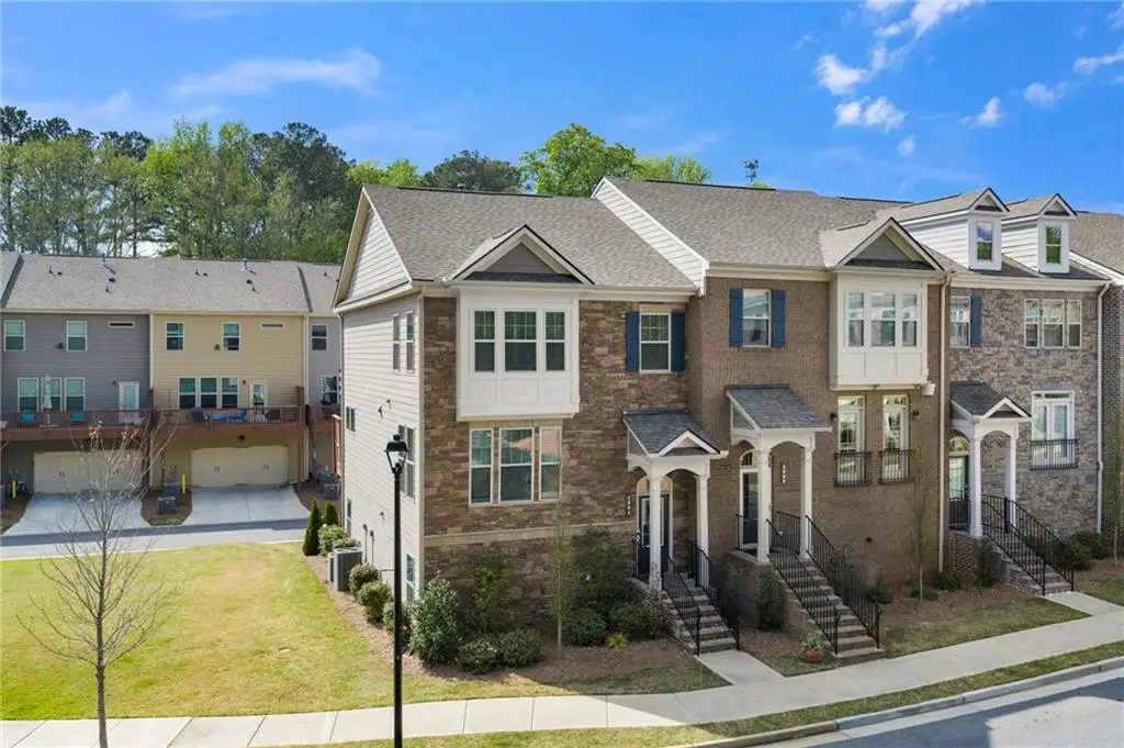 8008 Park Avenue, Roswell, GA 30076 - #1