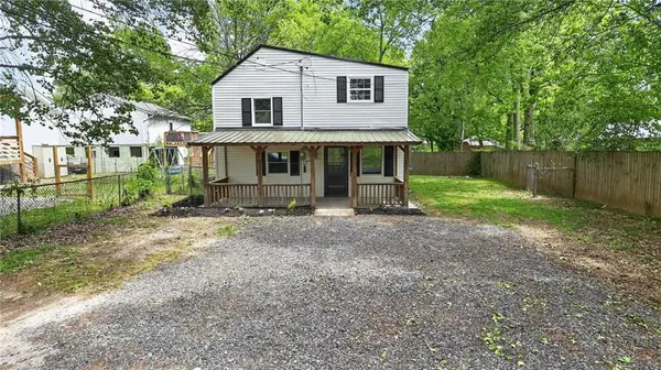 33 S Lake Terrace, Rossville, GA 30741