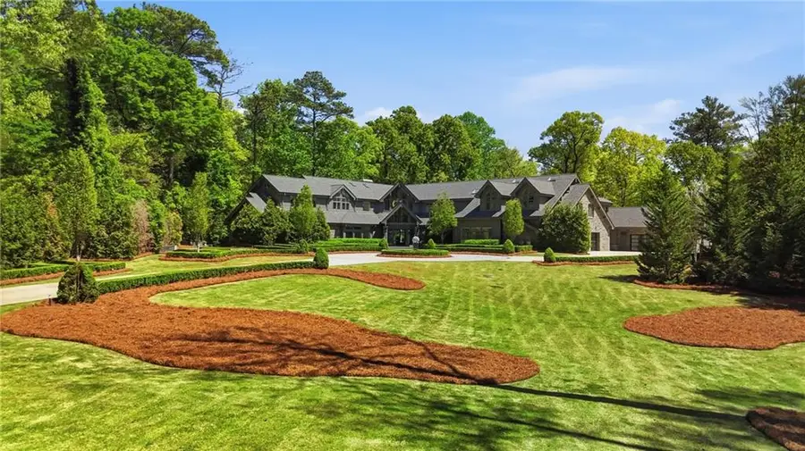 2883 W Roxboro Road Ne, Atlanta, GA 30324 - #3