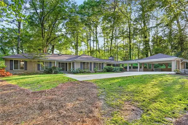 1190 W Wesley Road Nw, Atlanta, GA 30327
