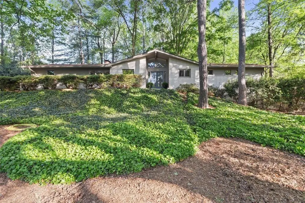 1096 Oxford Crescent Ne, Atlanta, GA 30319 - #1