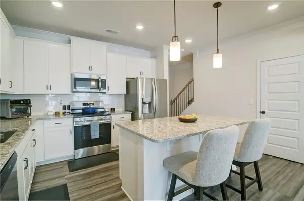 321 Skye Ln, Cartersville, GA 30121