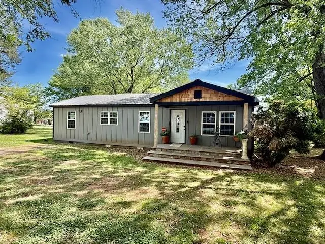 206 West Drive, Calhoun, GA 30701 - #1