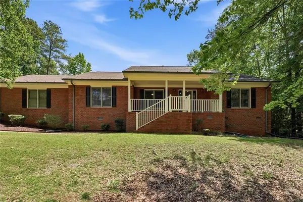 379 Clyde Court, Mcdonough, GA 30252
