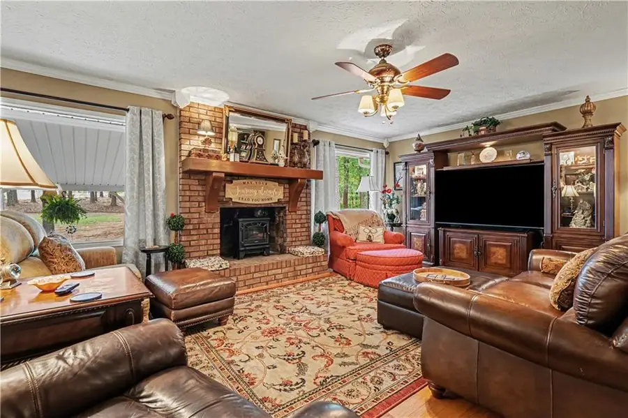 3425 N Sharon Church Road, Loganville, GA 30052 - #3