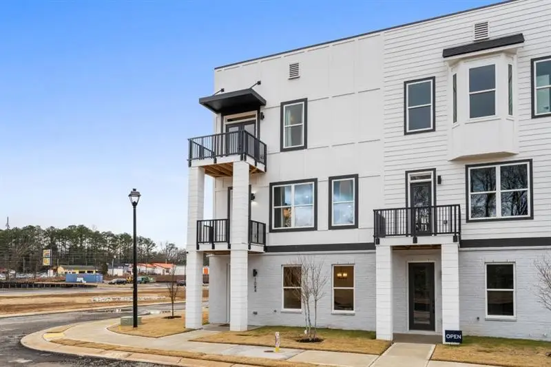 1042 Brookglynn Trace, Decatur, GA 30032 - #3