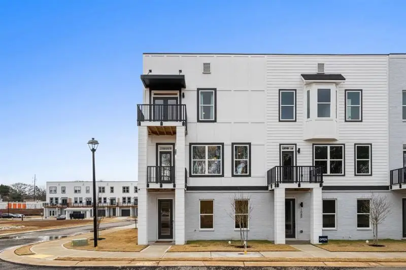 1046 Brookglynn Trace, Decatur, GA 30032 - #1