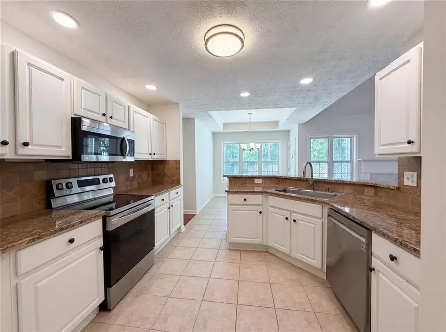 335 Hunters Glen, Fayetteville, GA 30215 - #2