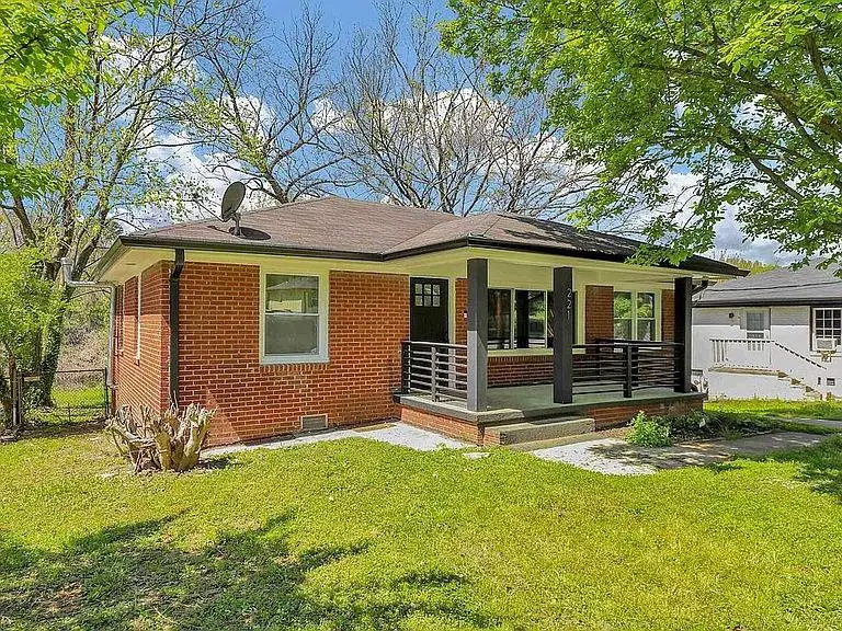 221 Napoleon Drive Sw, Atlanta, GA 30314 - #1