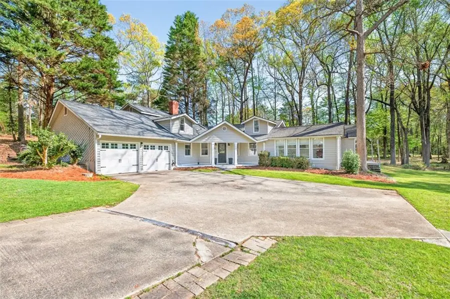 627 Rock Springs Road, Lawrenceville, GA 30043 - #3