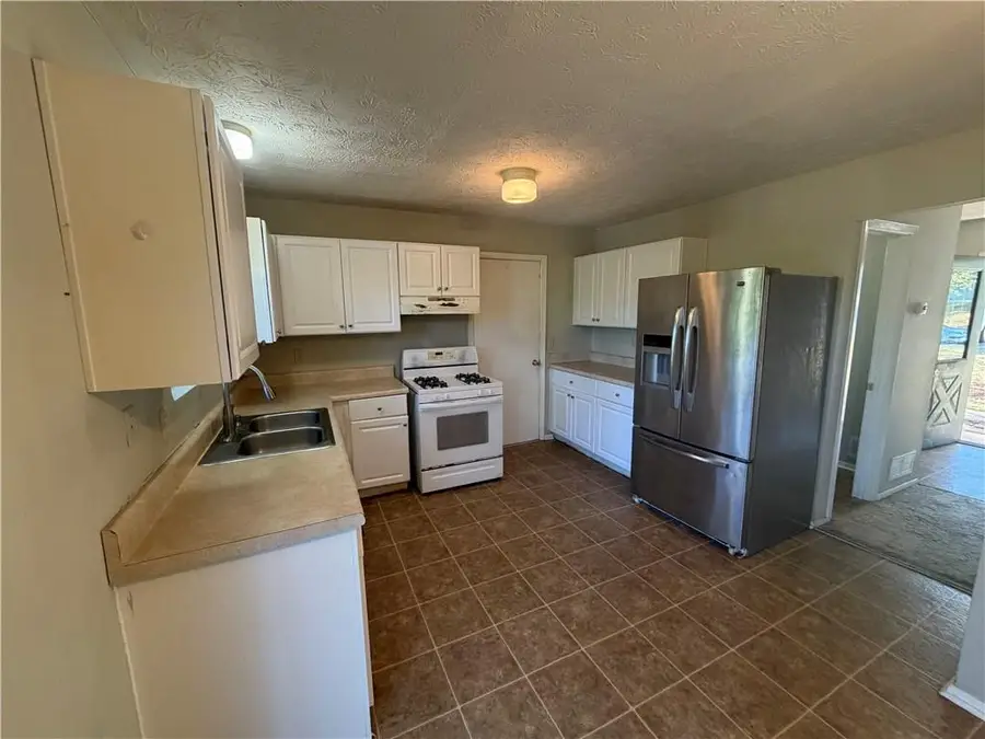 891 Highland Terrace Ne, Marietta, GA 30066 - #3
