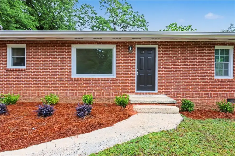 420 Georgia Avenue, Fayetteville, GA 30214 - #2