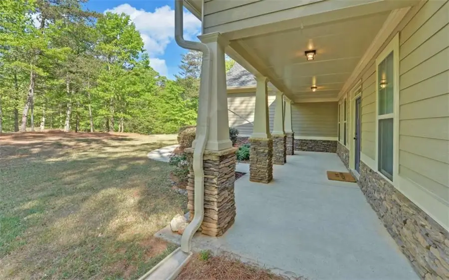 255 Abbington Way, Clarkesville, GA 30523 - #2