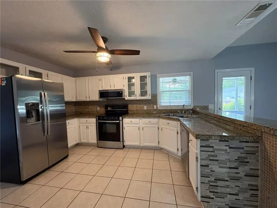 4064 Longford Drive Ne, Marietta, GA 30066 - #2