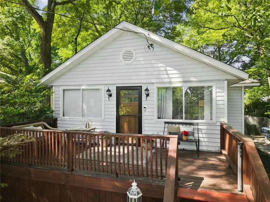 2152 Forrest Place Nw, Atlanta, GA 30318 - #2