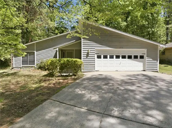 375 Creekside Court, Roswell, GA 30076