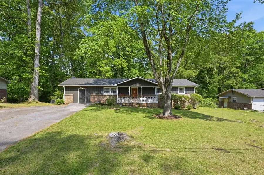 2934 Bicentennial Drive, Stone Mountain, GA 30087 - #2