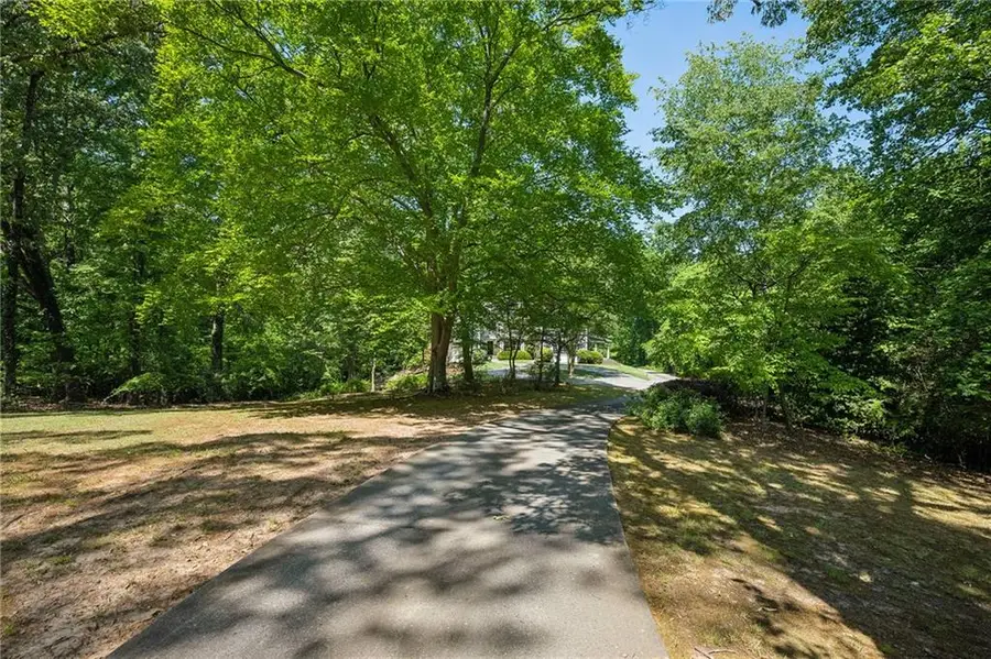 5280 Riverview Road, Atlanta, GA 30327 - #2
