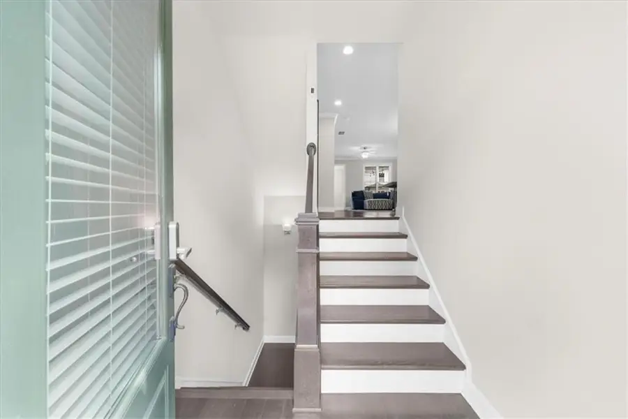 1097 Township Square, Alpharetta, GA 30022 - #3