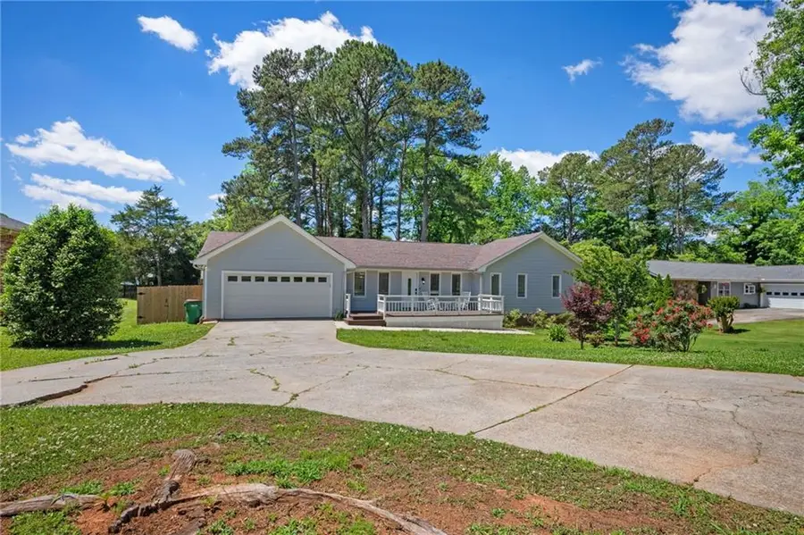 493 Greg Drive Sw, Lilburn, GA 30047 - #3