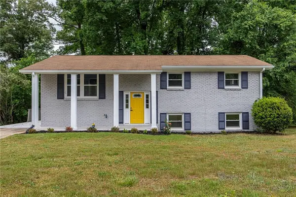 1864 Glen Echo Drive, Decatur, GA 30032