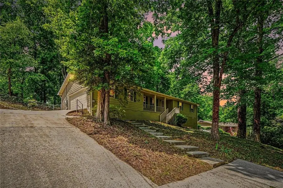 3642 Rainbow Circle Sw, Snellville, GA 30039 - #2