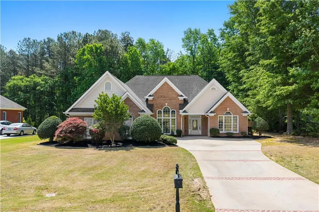 681 Templeton Drive, Loganville, GA 30052 - #1