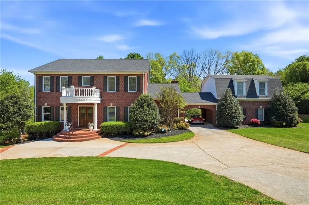 242 Cloudland Rd, Dahlonega, GA 30533 - #1