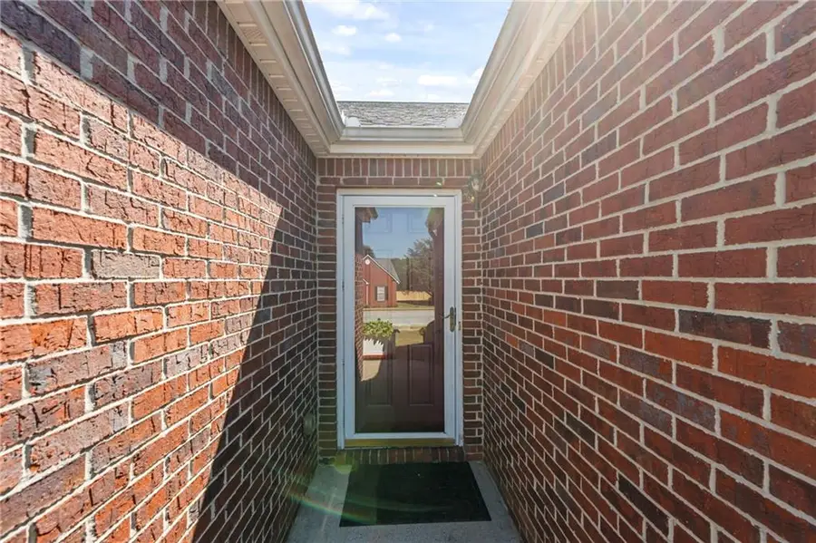 740 Jacoby Drive, Loganville, GA 30052 - #3