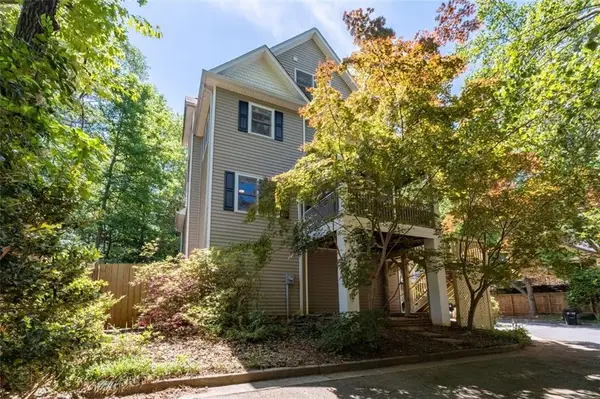 200 Glenlake Commons Drive, Decatur, GA 30030