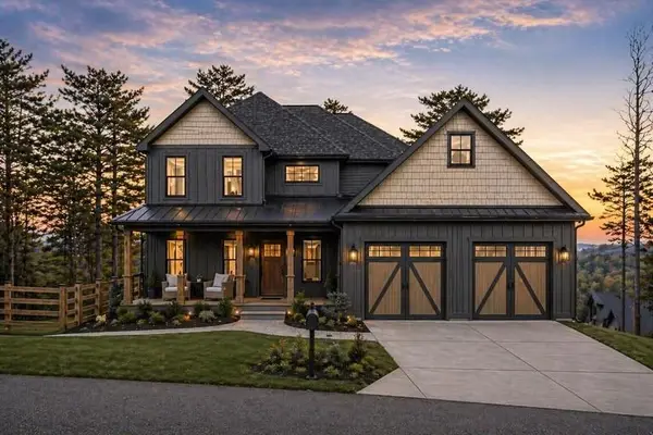 567 Crown Mountain Way, Dahlonega, GA 30533