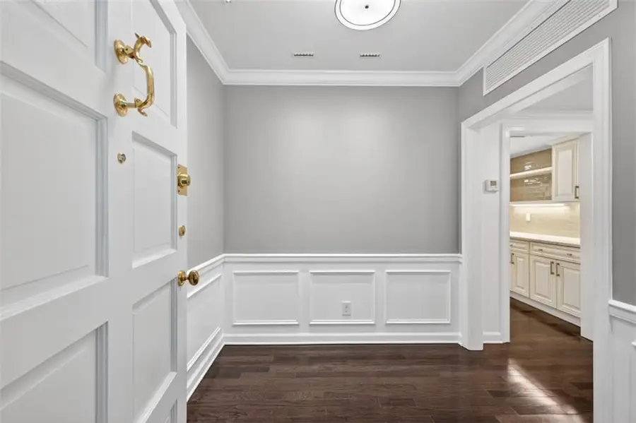 2769 Peachtree Road Ne #10, Atlanta, GA 30305 - #2