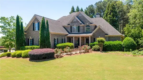 2401 Floral Valley Drive, Dacula, GA 30019