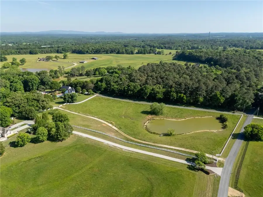 171 School House Road Ne, Calhoun, GA 30701 - #2