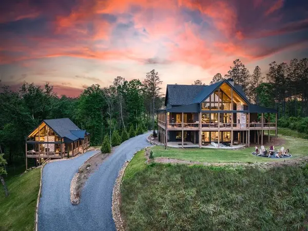 278 Oakwood Lane, Ellijay, GA 30540