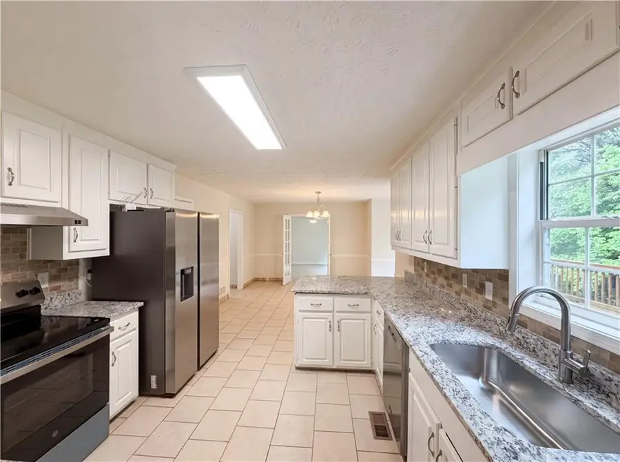 1555 Rose Pointe Drive, Loganville, GA 30052 - #2