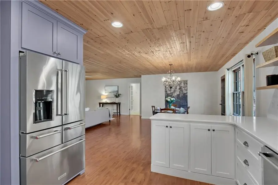 126 East Lake Drive, Roswell, GA 30075 - #2