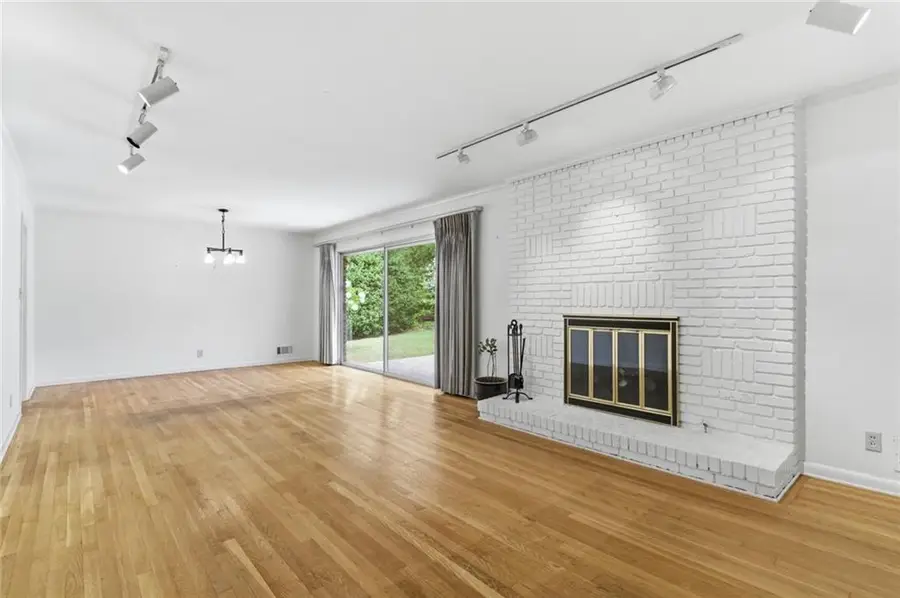 955 Vistavia Circle, Decatur, GA 30033 - #2