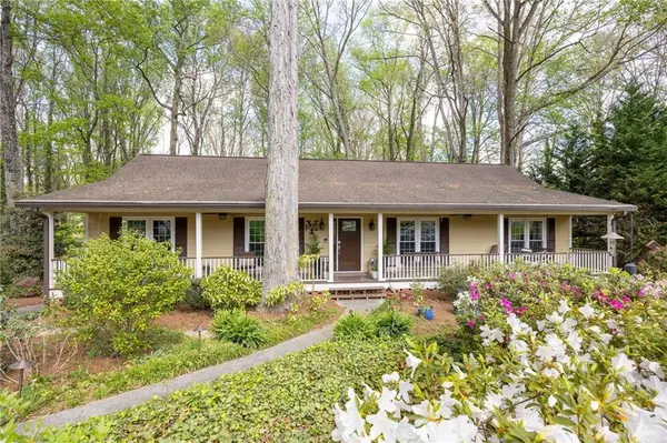 2058 Shillingwood Drive Nw, Kennesaw, GA 30152