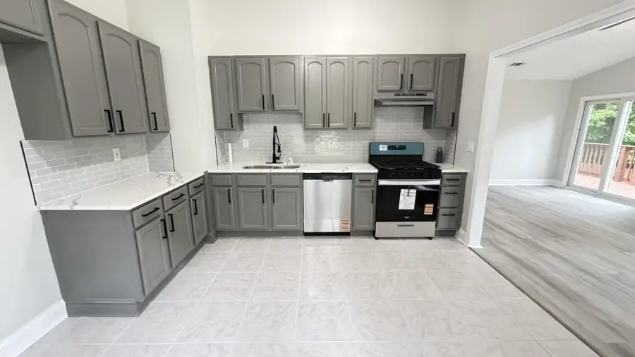 733 Inland Way, Lilburn, GA 30047 - #2