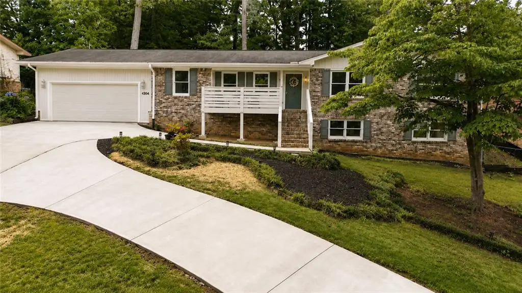 4304 Lindsey Way Ne, Roswell, GA 30075 - #1