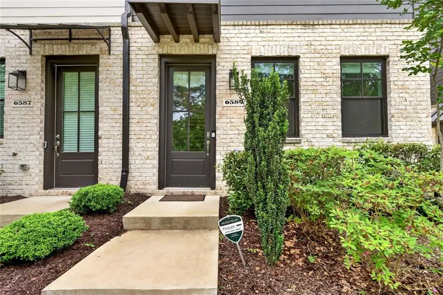 6589 Beacon Drive, Sandy Springs, GA 30328 - #2