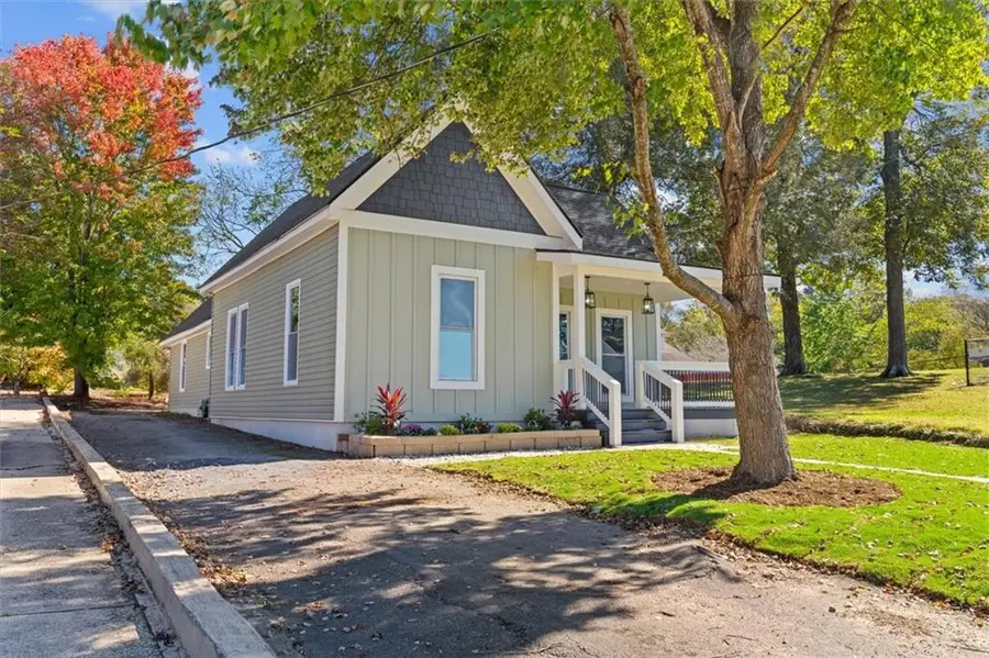 515 Woodlawn Avenue, Calhoun, GA 30701 - #2