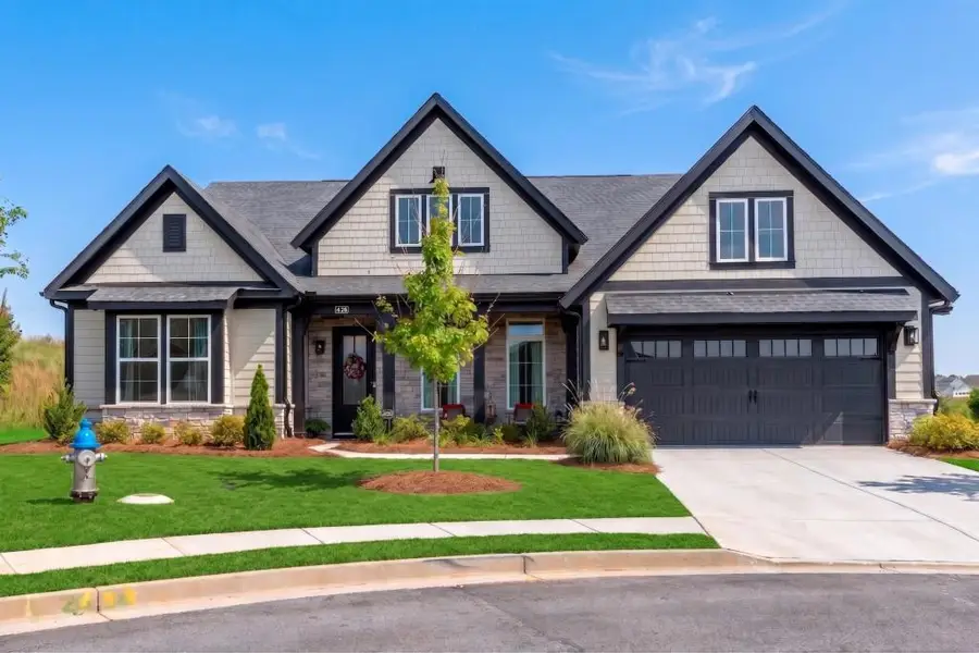 426 Clear Lake Parkway, Hoschton, GA 30548 - #2