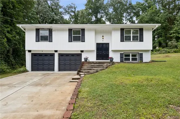 1042 Mountain Woods Court, Stone Mountain, GA 30087